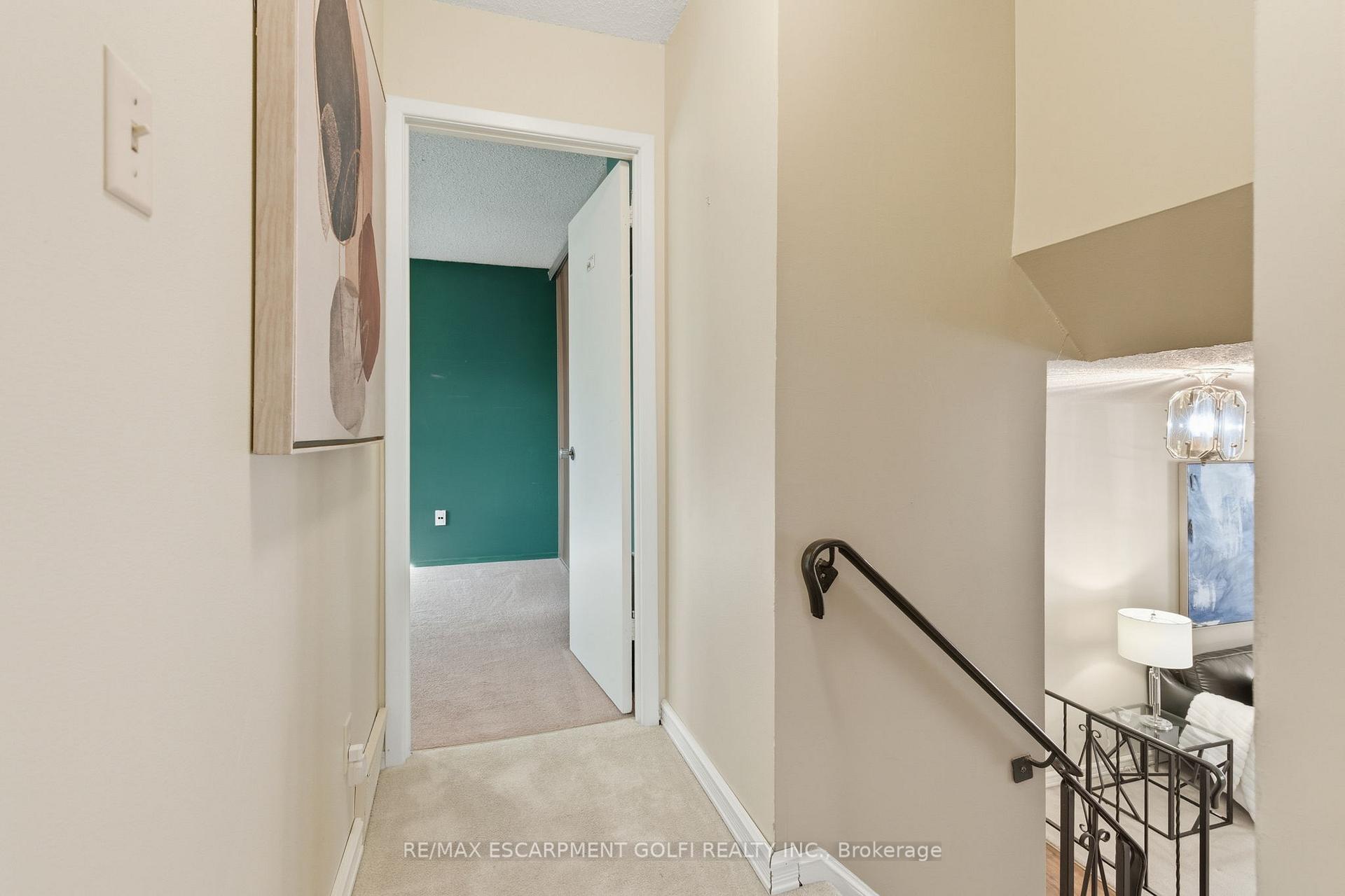 Photo 17 of 7 Farmer Court, Hamilton, Fessenden — HOMEH