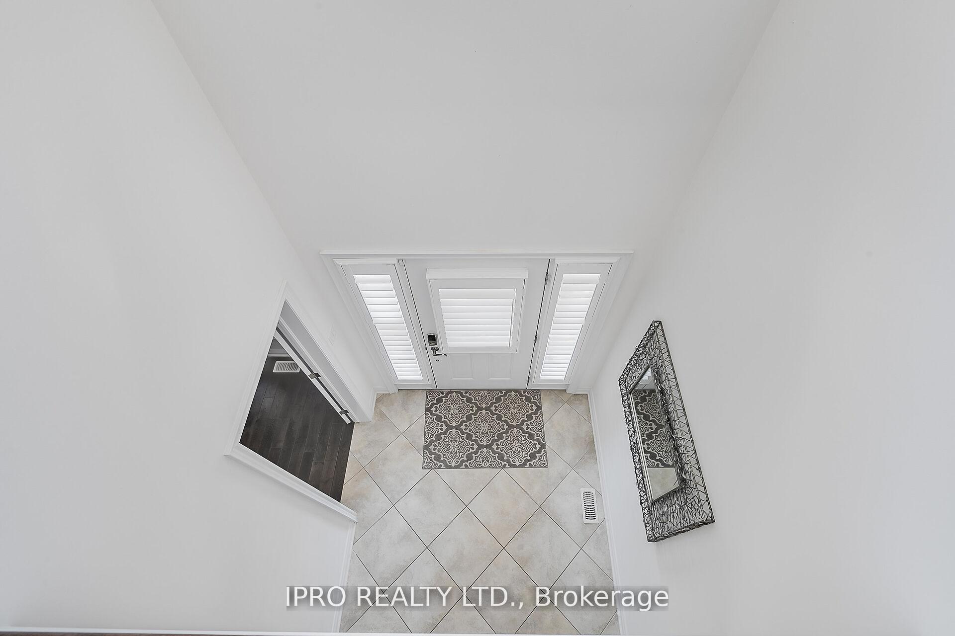 Photo 5 of 19 Westra Drive, Guelph, Willow West/Sugarbush/West Acres — HOMEH