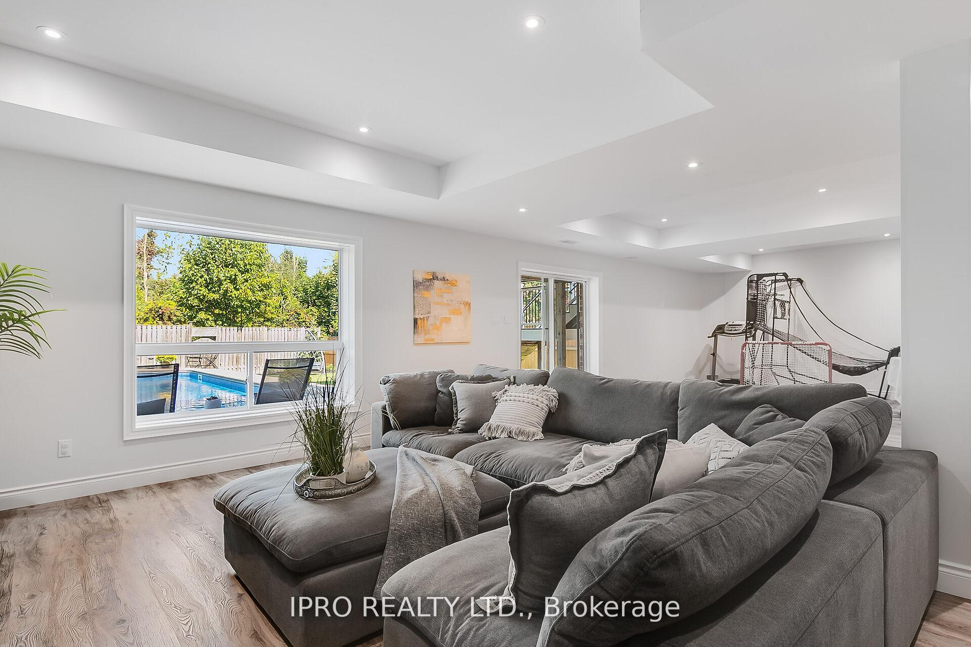 Photo 9 of 19 Westra Drive, Guelph, Willow West/Sugarbush/West Acres — HOMEH