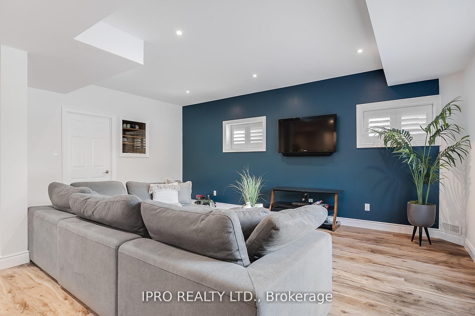 Photo 14 of 19 Westra Drive, Guelph, Willow West/Sugarbush/West Acres — HOMEH