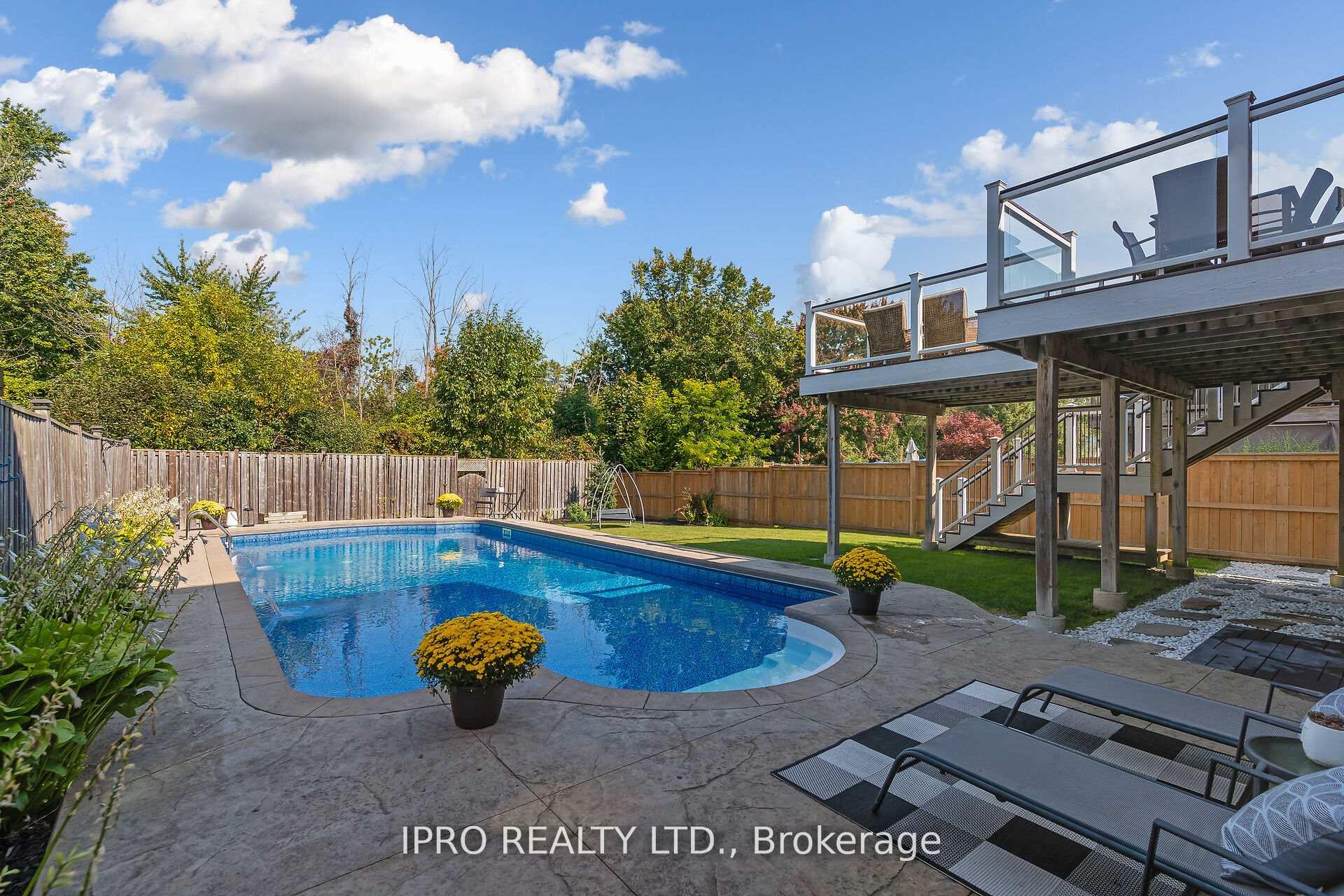 Photo 29 of 19 Westra Drive, Guelph, Willow West/Sugarbush/West Acres — HOMEH