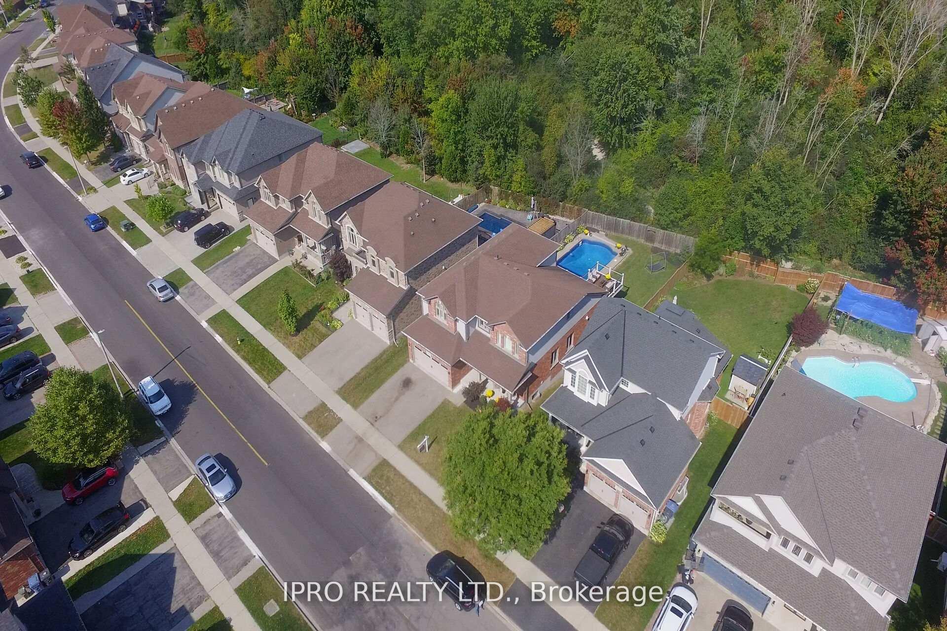 Photo 30 of 19 Westra Drive, Guelph, Willow West/Sugarbush/West Acres — HOMEH