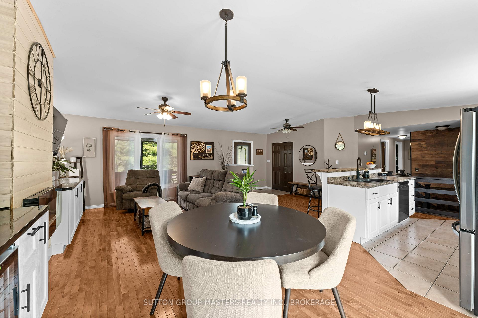 Photo 20 of 2103 Burnt Hills Road, Frontenac, Frontenac South — HOMEH