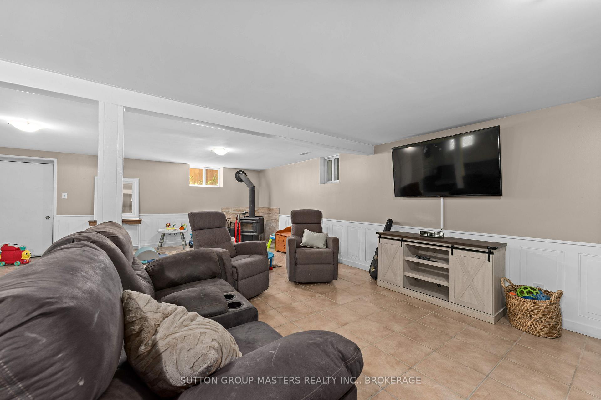 Photo 32 of 2103 Burnt Hills Road, Frontenac, Frontenac South — HOMEH