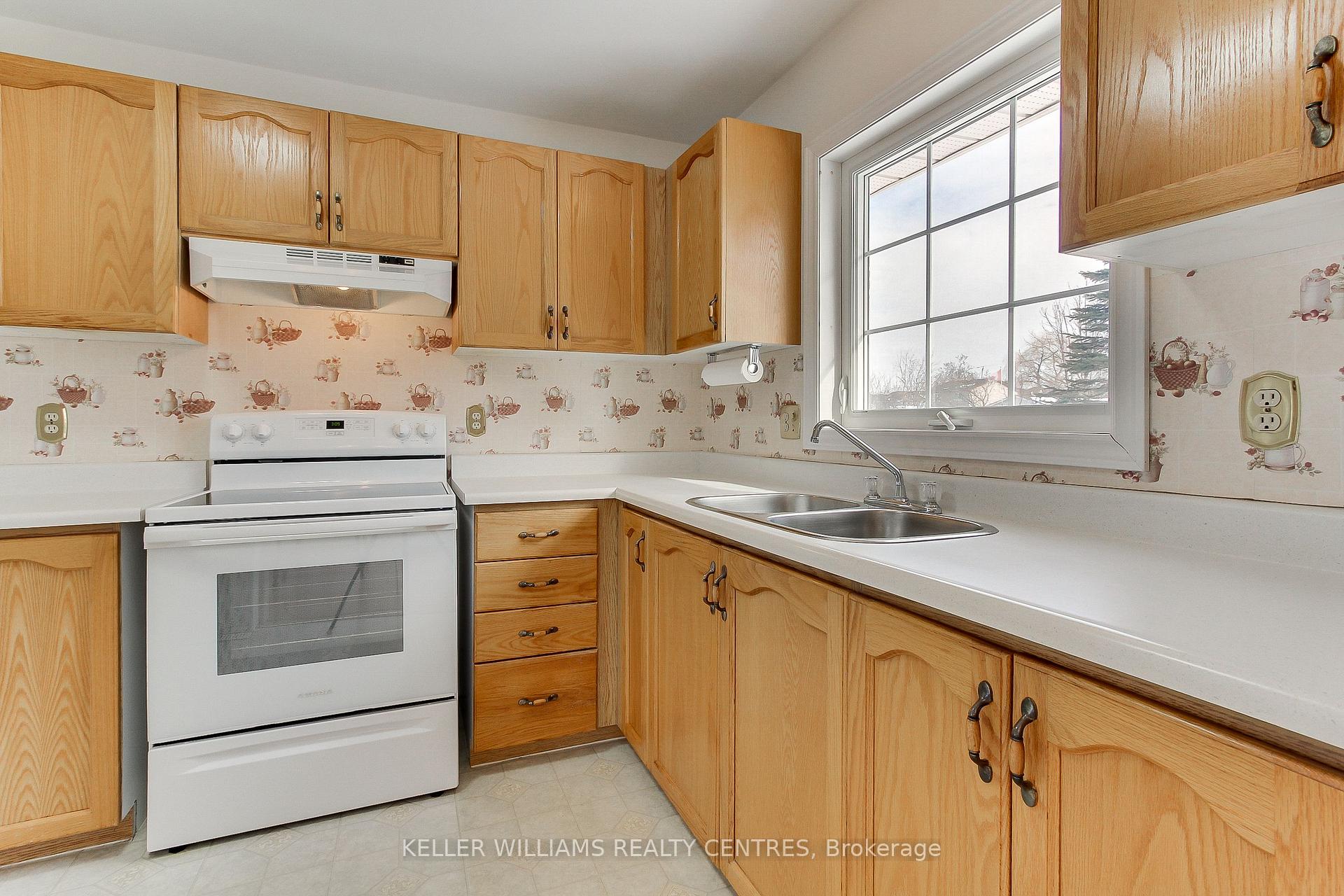 Photo 6 of 271 Tampa Drive, Georgina, Keswick South — HOMEH