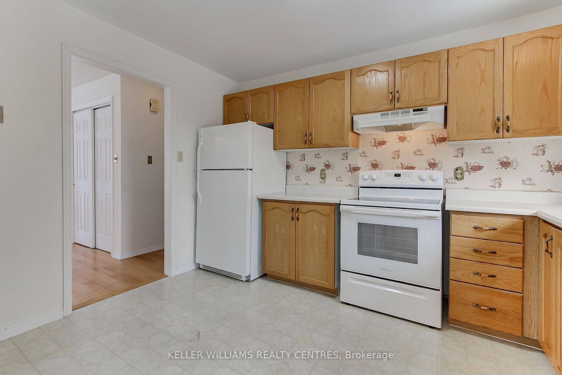 Photo 7 of 271 Tampa Drive, Georgina, Keswick South — HOMEH