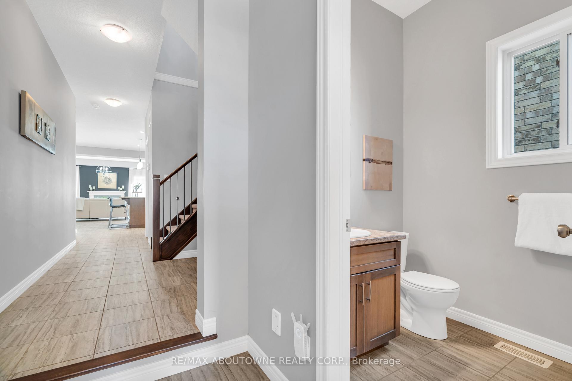Photo 4 of 175 Dallan Drive, Guelph, Pineridge/Westminster Woods — HOMEH