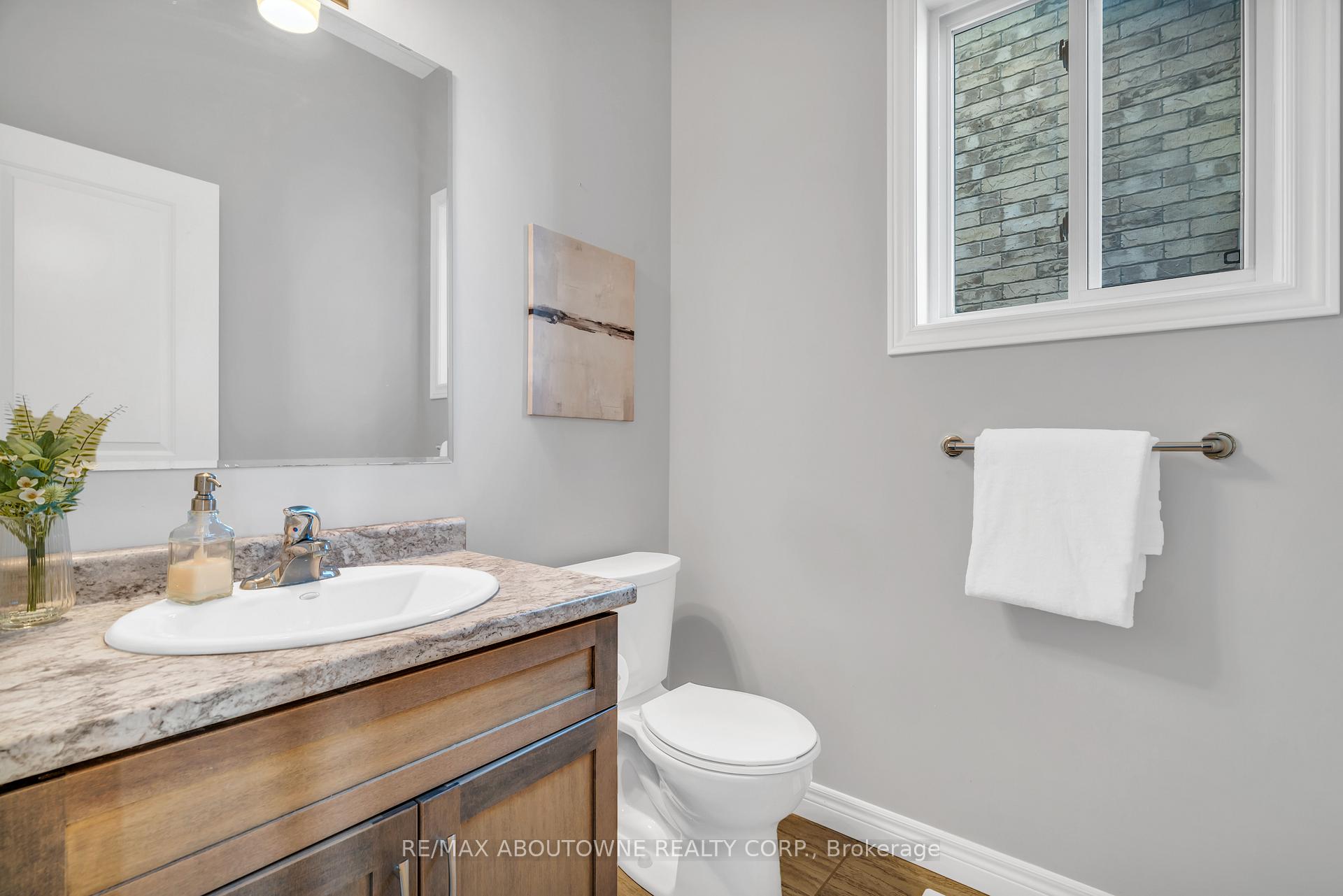 Photo 5 of 175 Dallan Drive, Guelph, Pineridge/Westminster Woods — HOMEH