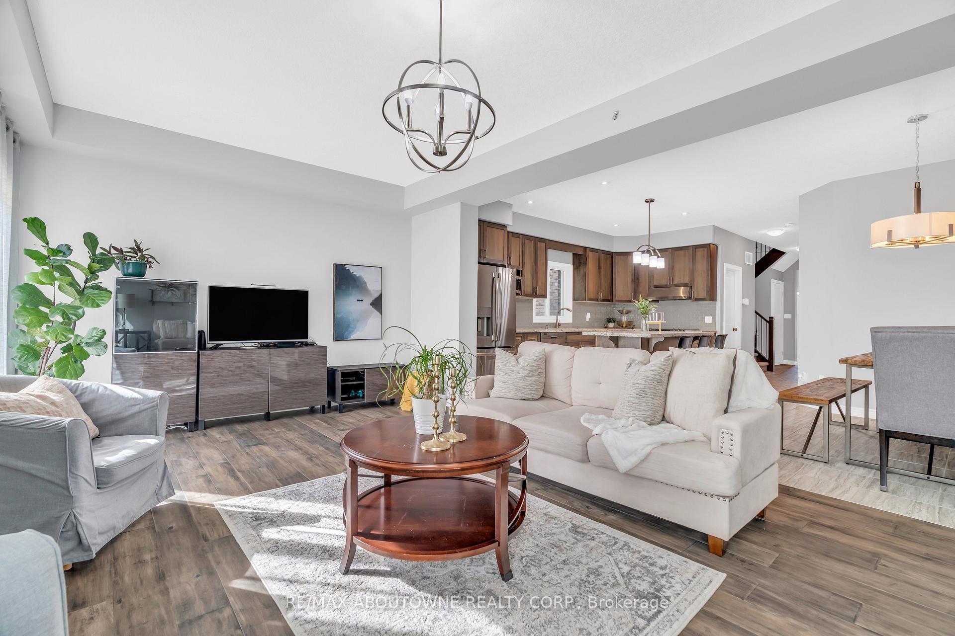 Photo 13 of 175 Dallan Drive, Guelph, Pineridge/Westminster Woods — HOMEH