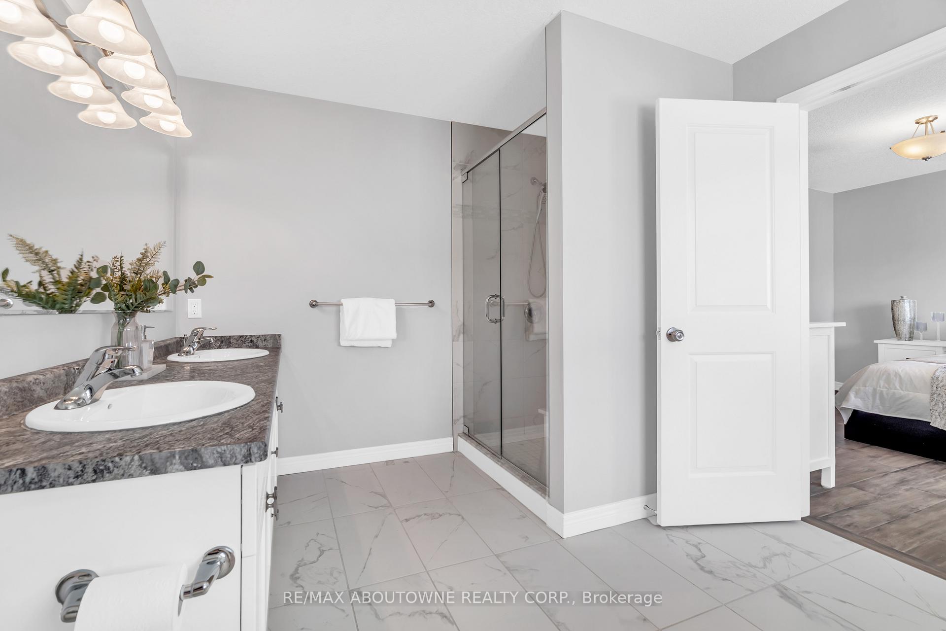 Photo 28 of 175 Dallan Drive, Guelph, Pineridge/Westminster Woods — HOMEH