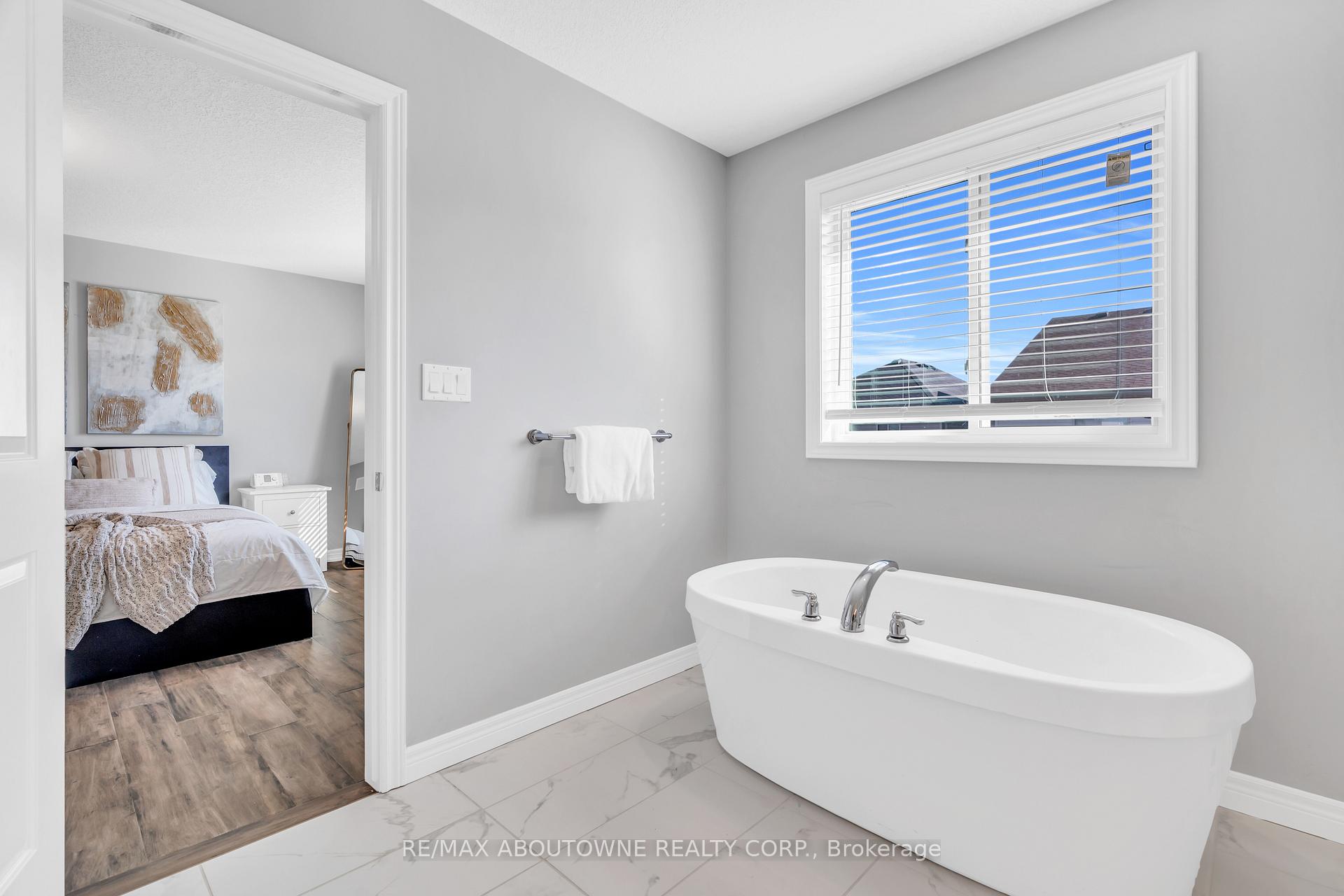Photo 29 of 175 Dallan Drive, Guelph, Pineridge/Westminster Woods — HOMEH