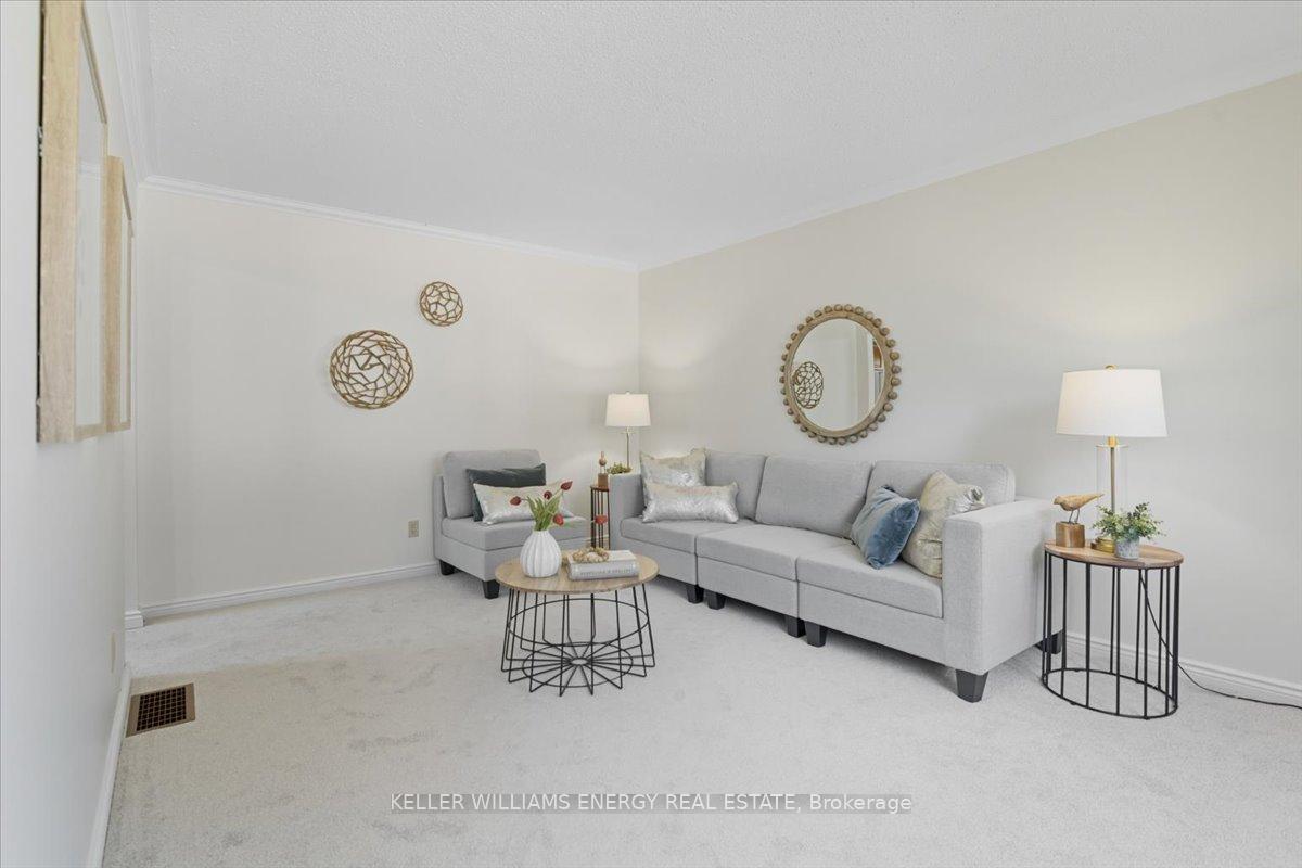 Photo 9 of 26 Strike Avenue, Clarington, Bowmanville — HOMEH