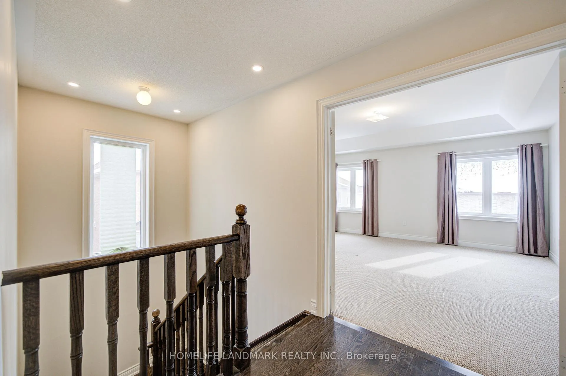 Photo 26 of 9 Rotondo Crescent, Vaughan, Kleinburg — HOMEH