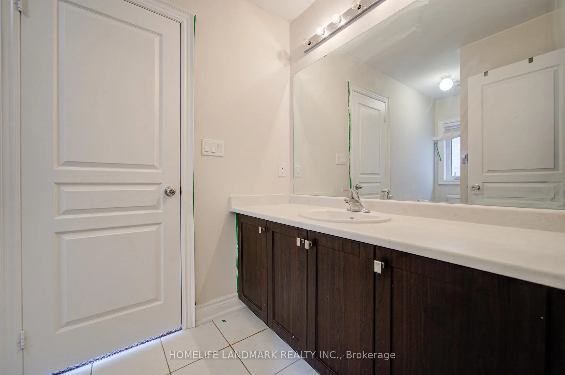 Photo 35 of 9 Rotondo Crescent, Vaughan, Kleinburg — HOMEH