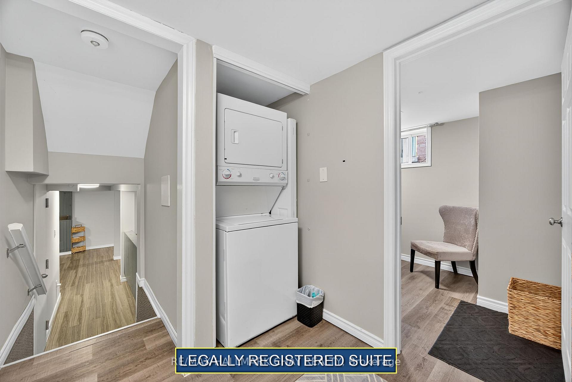 Photo 21 of 419 Leacock Drive, Barrie, Letitia Heights — HOMEH