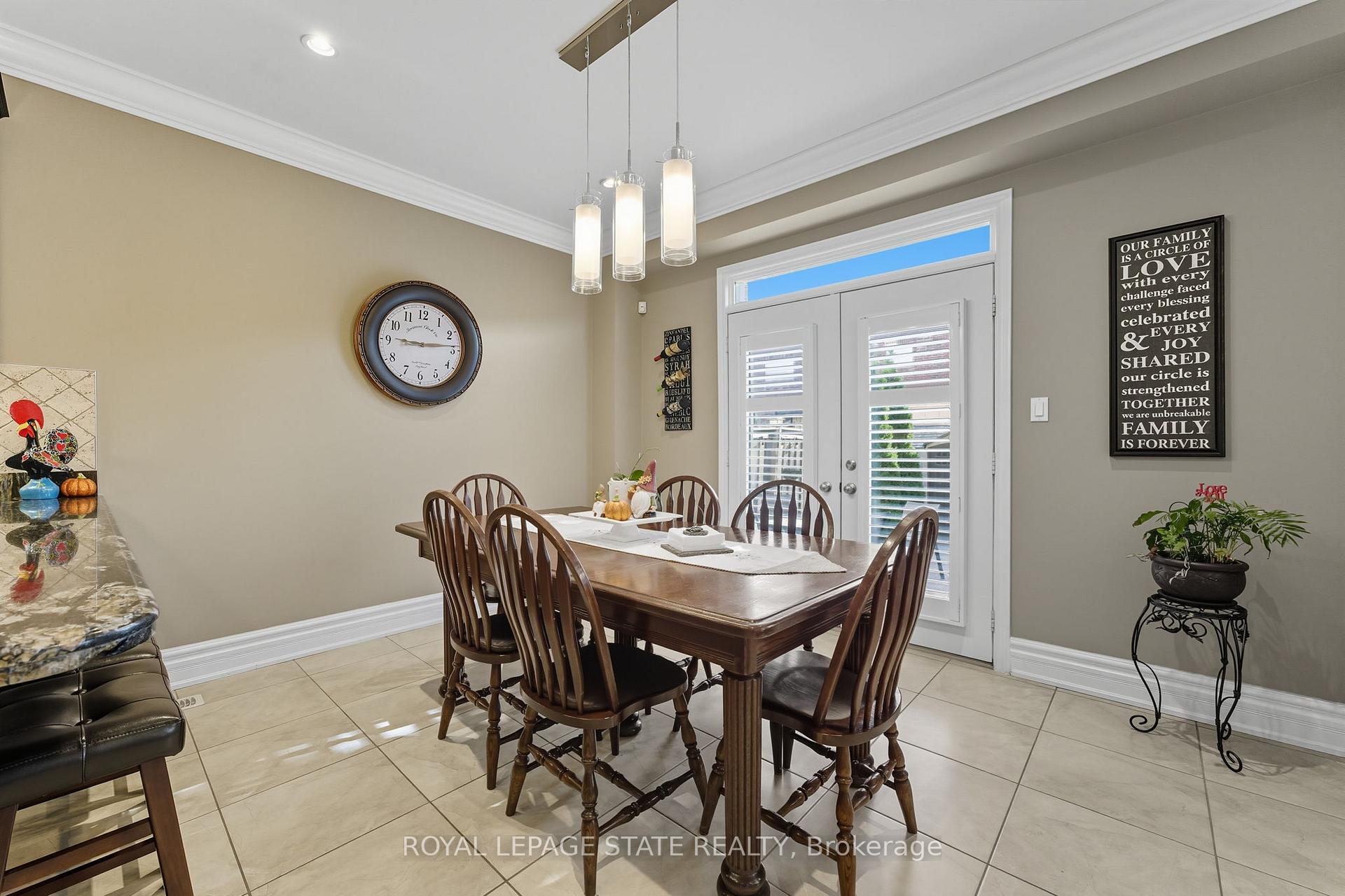 Photo 11 of 15 Morning Mist Drive, Hamilton, Sheldon — HOMEH