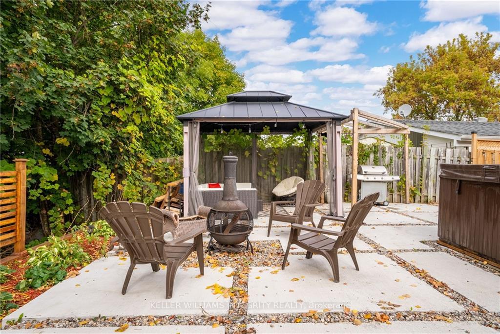 Photo 26 of 1016 Larin Avenue, Cornwall — HOMEH