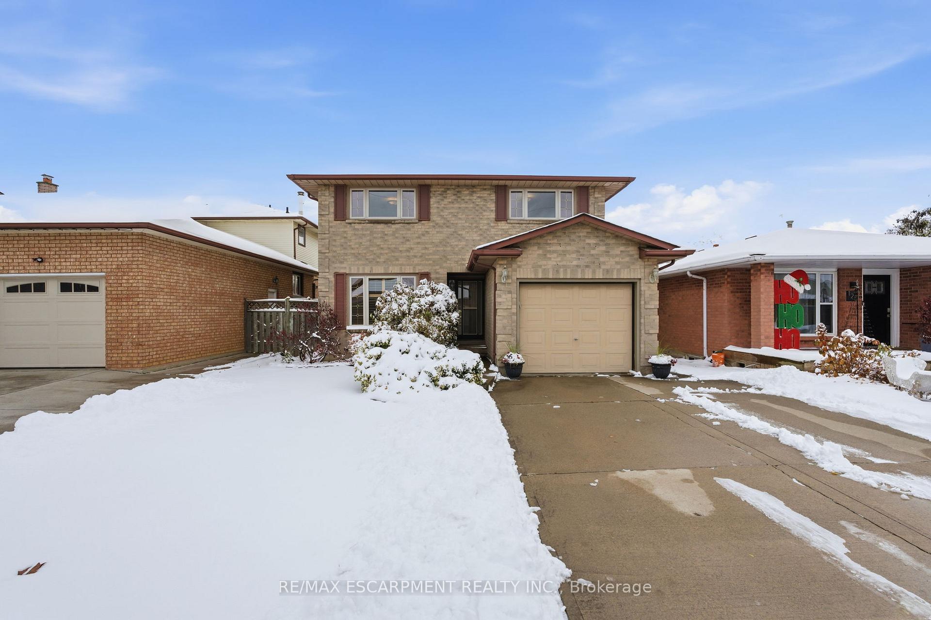 Photo 1 of 121 Parkwood Crescent, Hamilton, Thorner — HOMEH