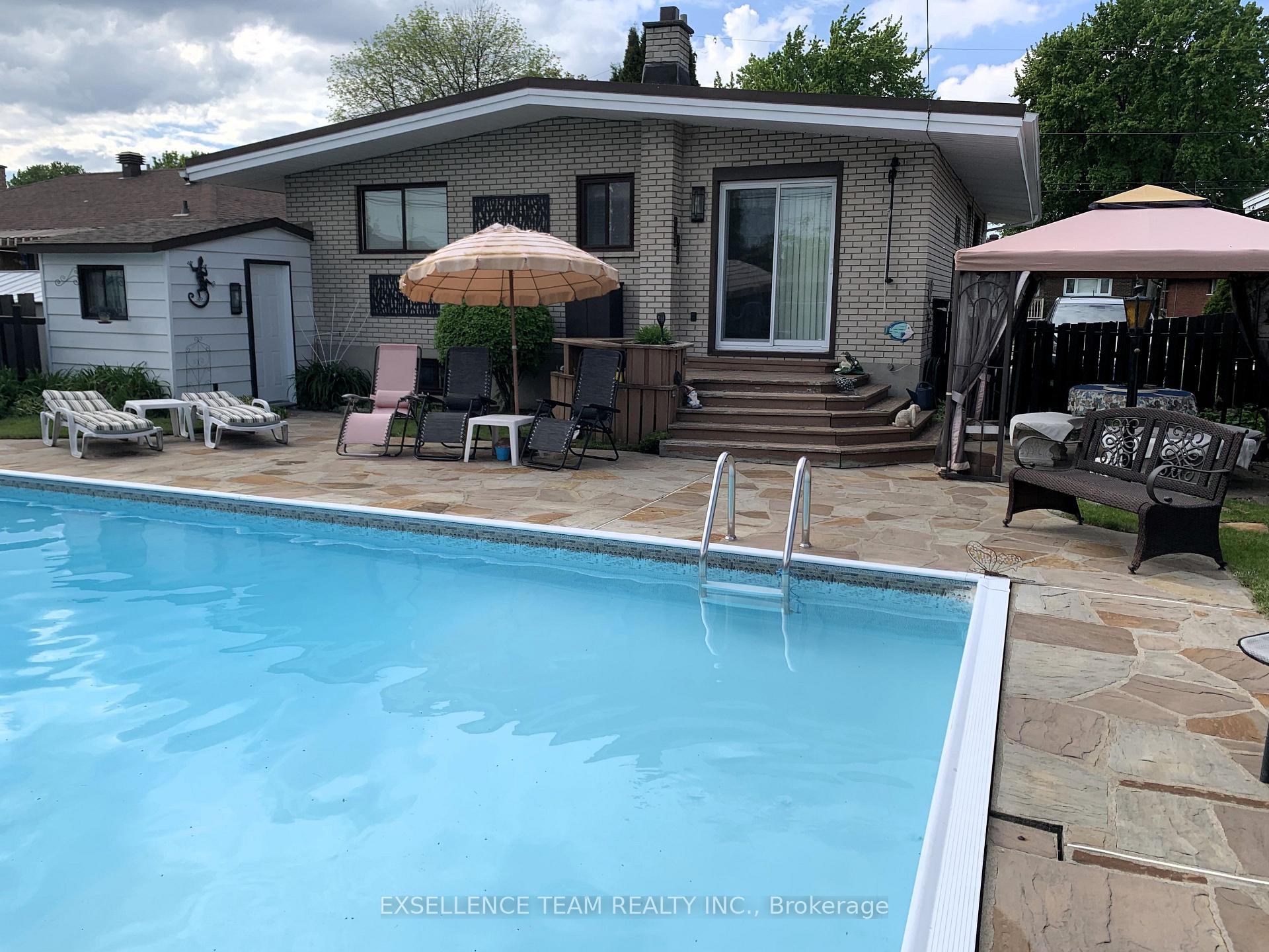 Photo 6 of 717 Sandfield Crescent, Cornwall — HOMEH