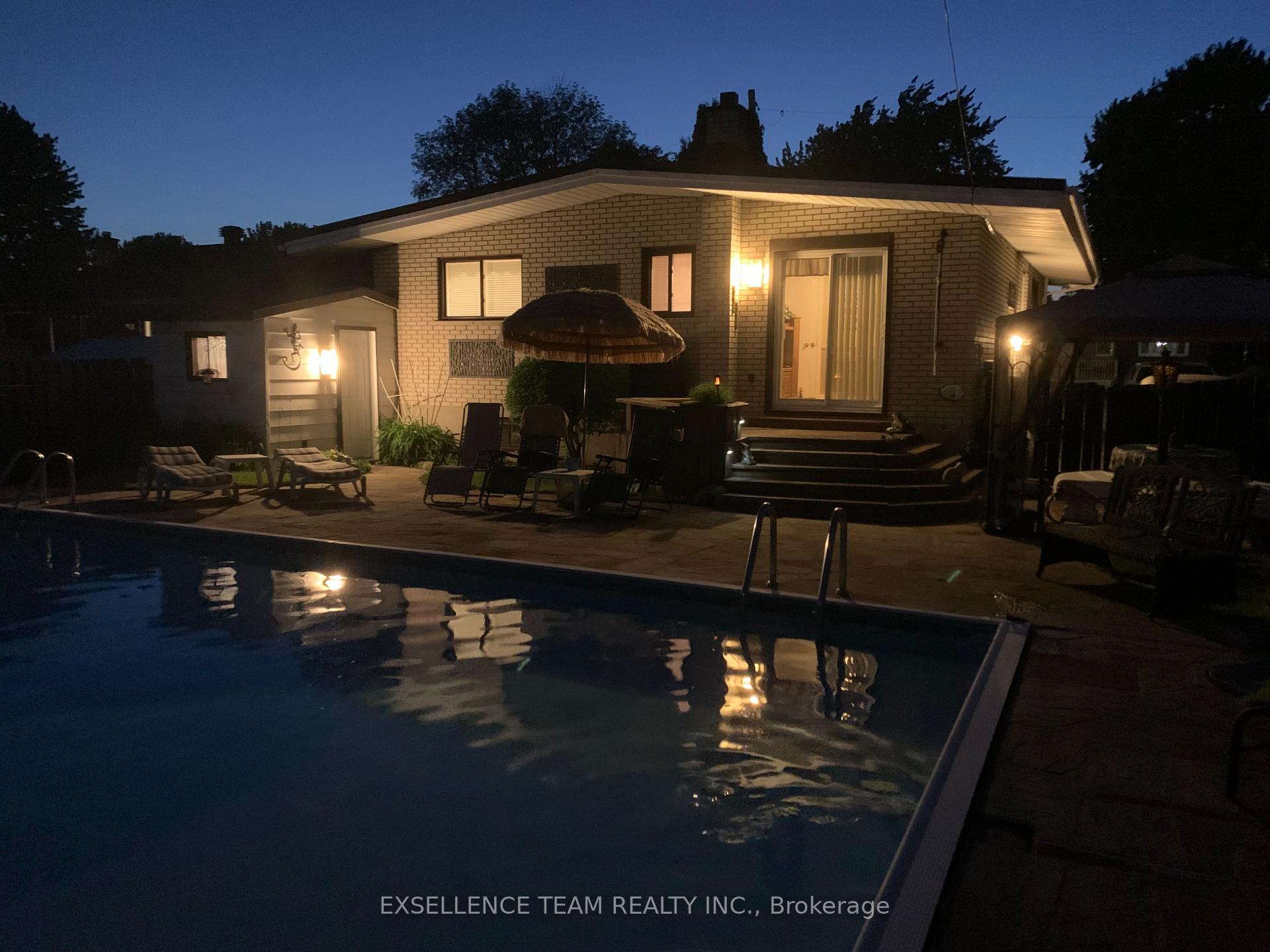 Photo 10 of 717 Sandfield Crescent, Cornwall — HOMEH