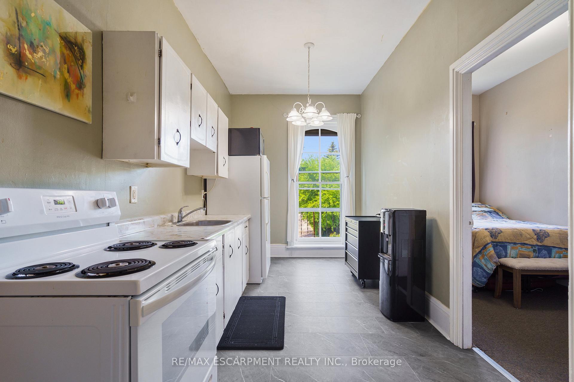 Photo 69 of 275 Cumberland Avenue, Hamilton, Blakeley — HOMEH