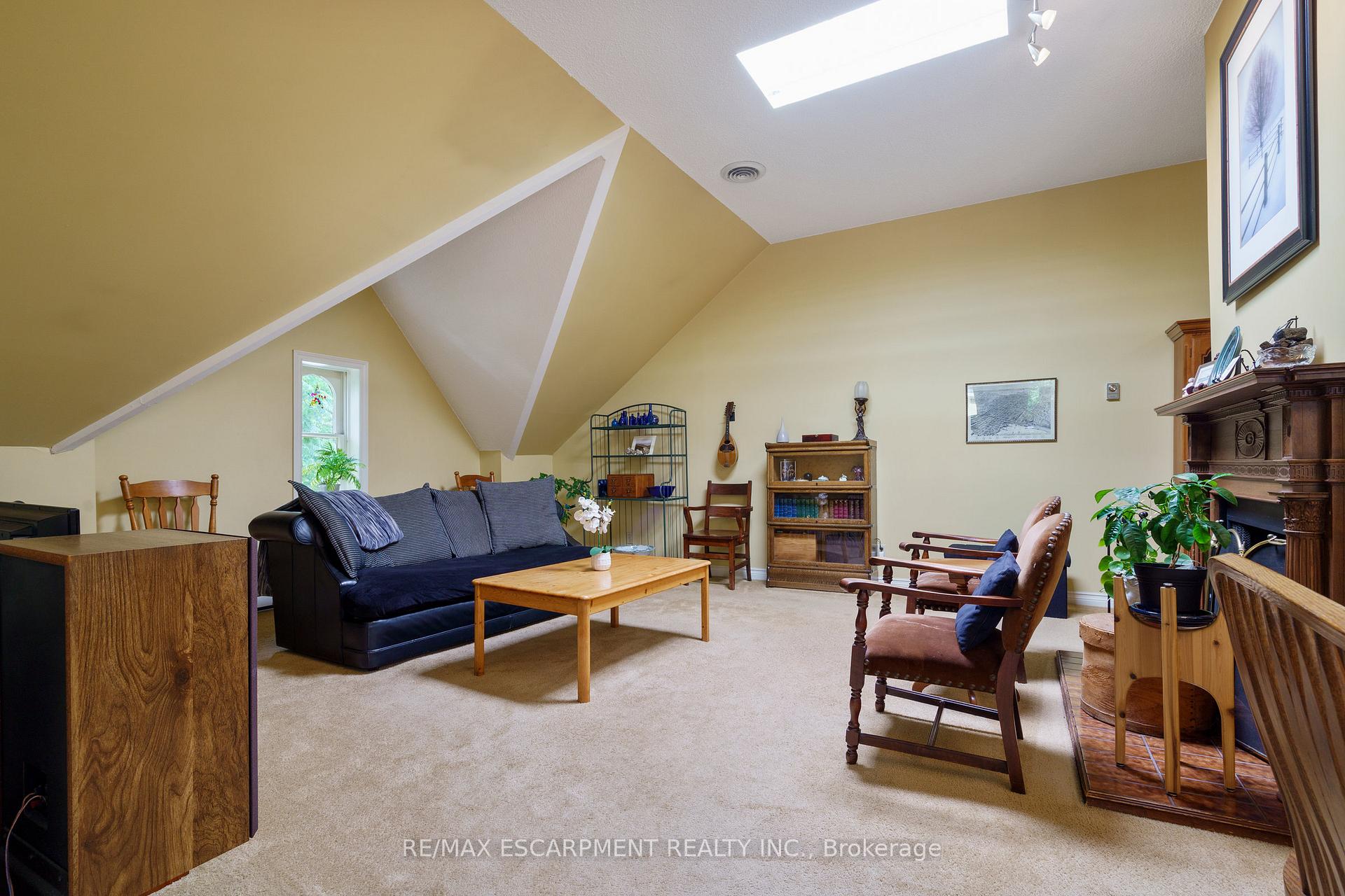 Photo 75 of 275 Cumberland Avenue, Hamilton, Blakeley — HOMEH