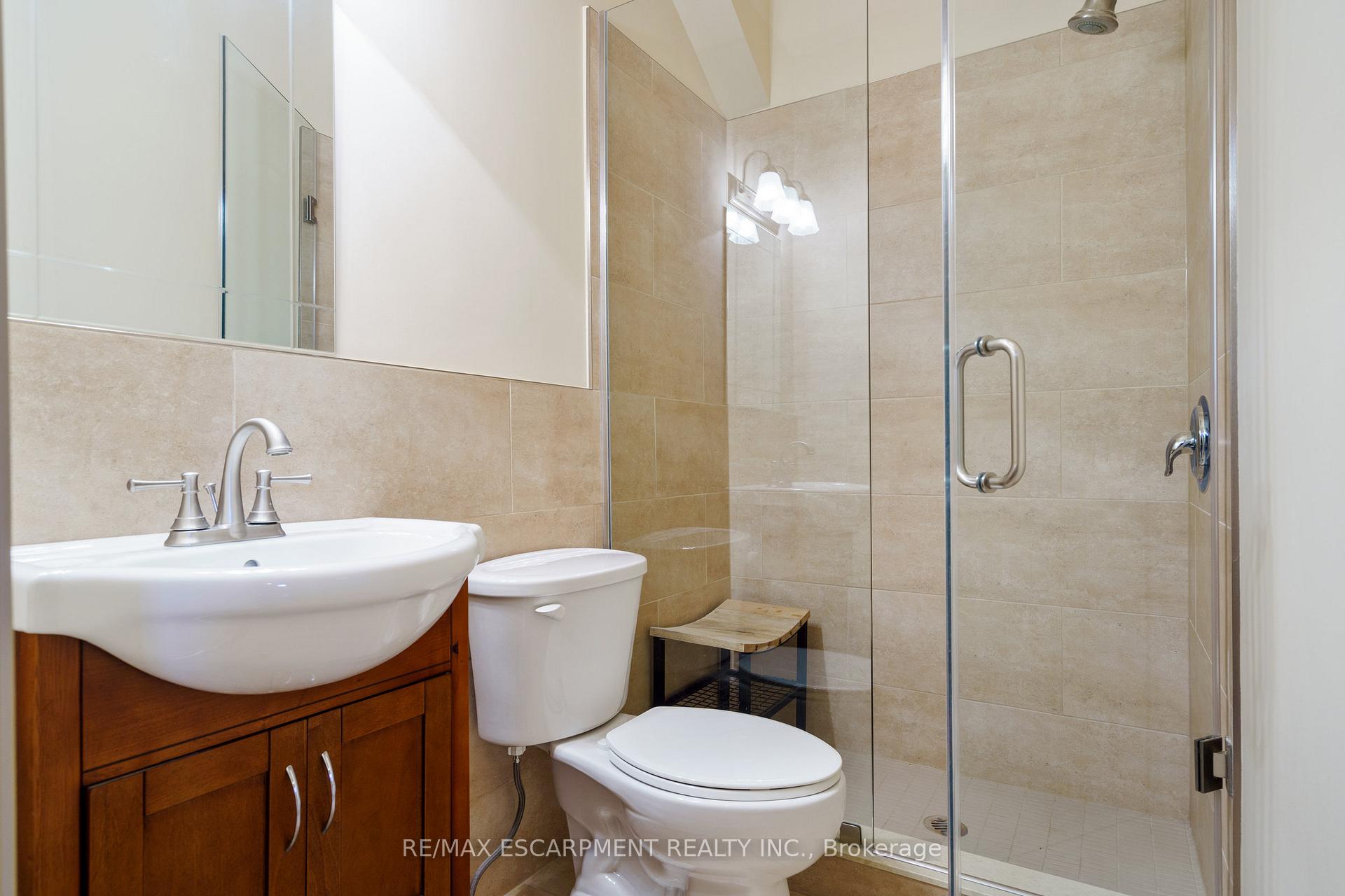 Photo 43 of 275 Cumberland Avenue, Hamilton, Blakeley — HOMEH