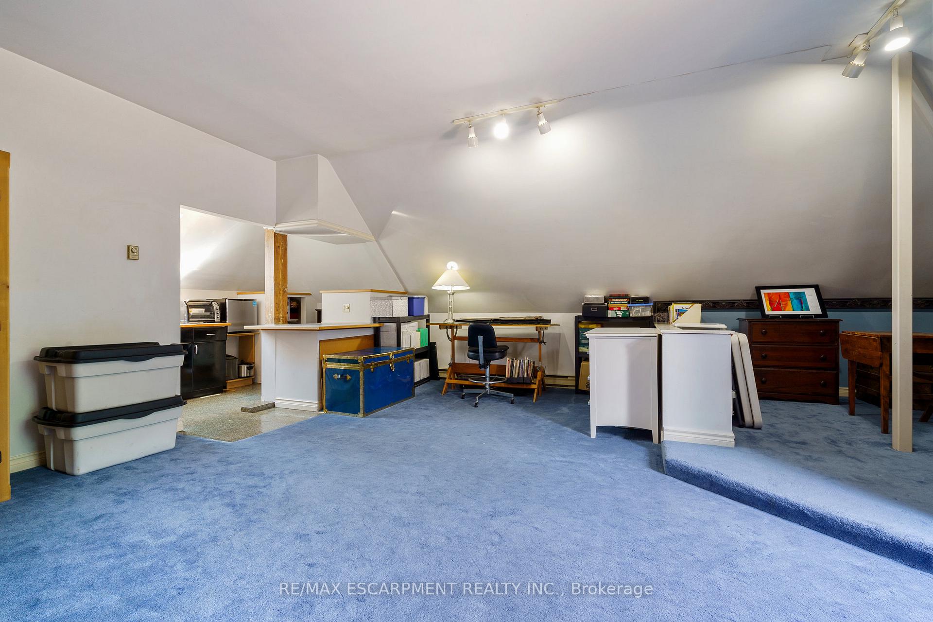 Photo 52 of 275 Cumberland Avenue, Hamilton, Blakeley — HOMEH