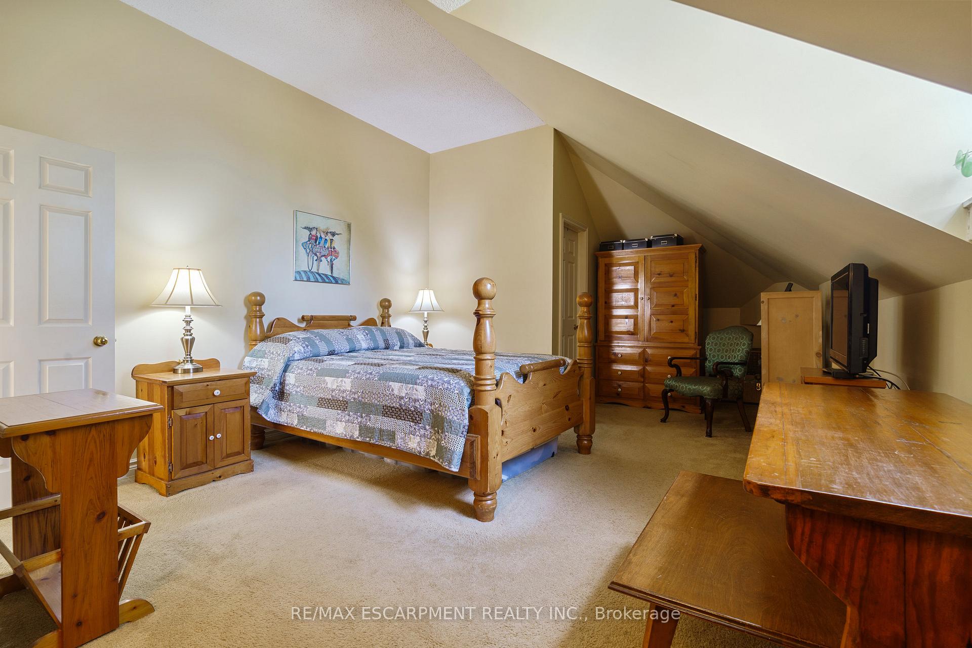 Photo 59 of 275 Cumberland Avenue, Hamilton, Blakeley — HOMEH