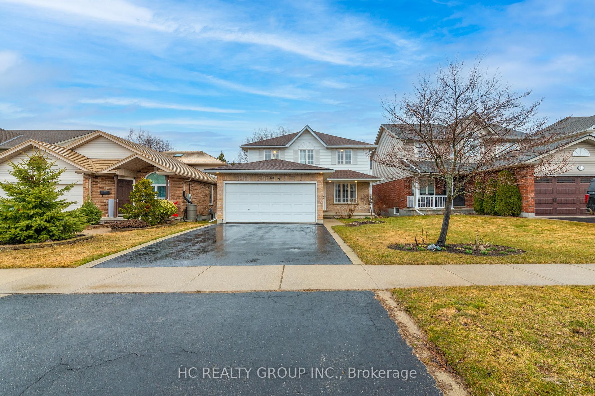 Photo 1 of 69 Gibbs Crescent, Guelph, Clairfields/Hanlon Business Park — HOMEH