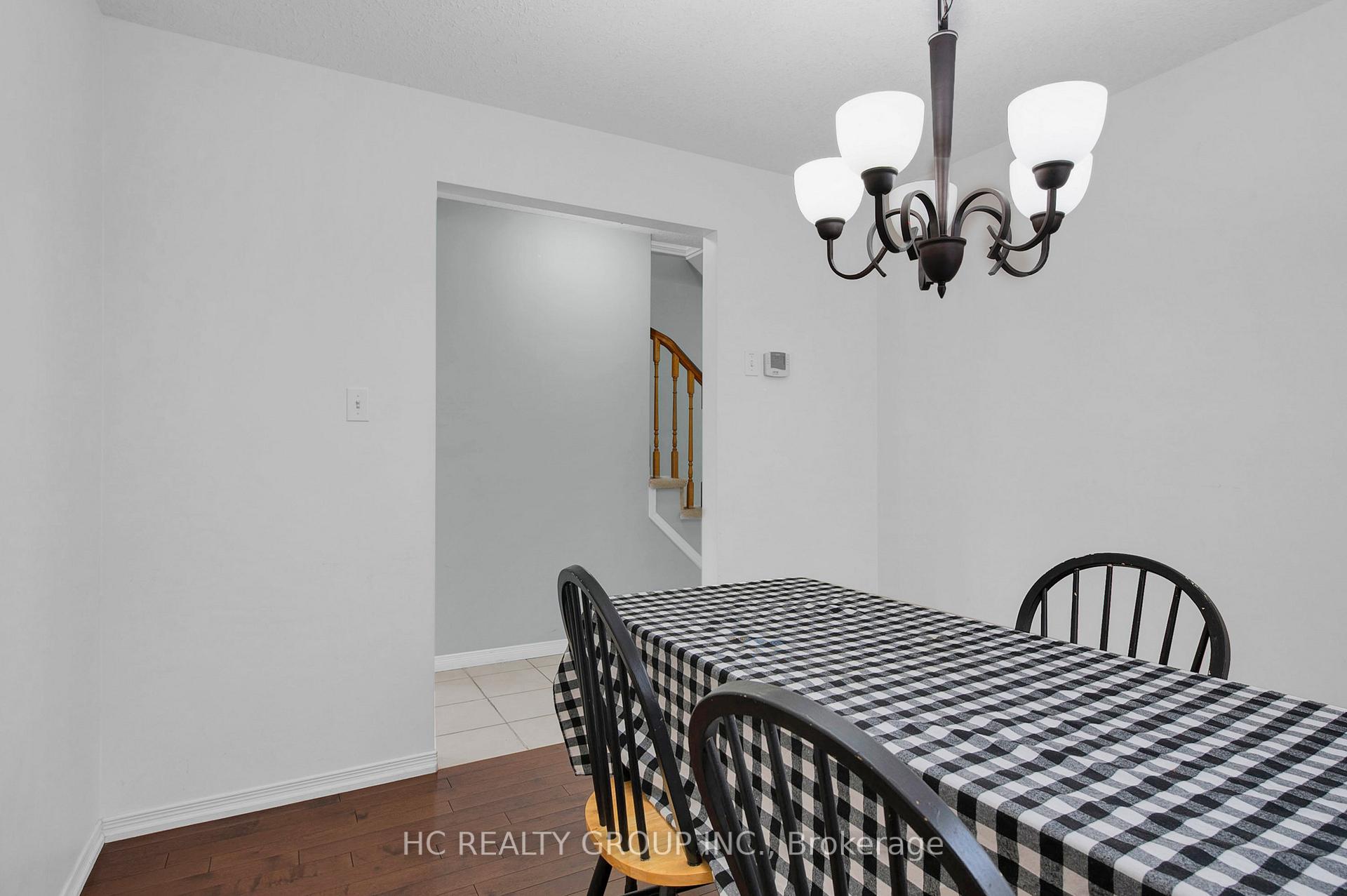 Photo 17 of 69 Gibbs Crescent, Guelph, Clairfields/Hanlon Business Park — HOMEH