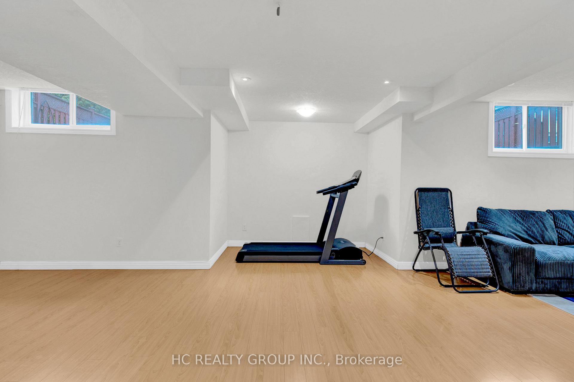 Photo 25 of 69 Gibbs Crescent, Guelph, Clairfields/Hanlon Business Park — HOMEH