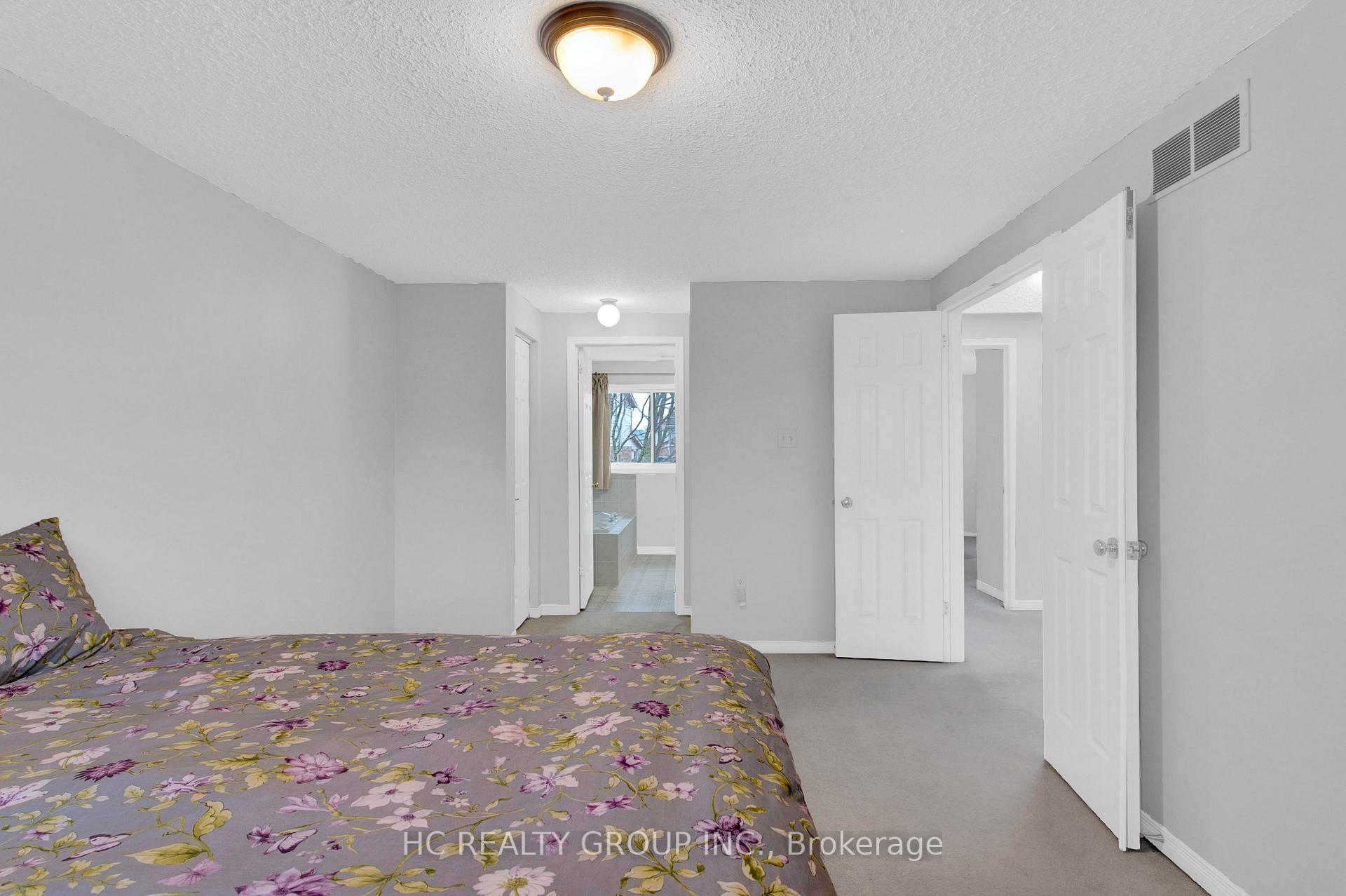 Photo 37 of 69 Gibbs Crescent, Guelph, Clairfields/Hanlon Business Park — HOMEH