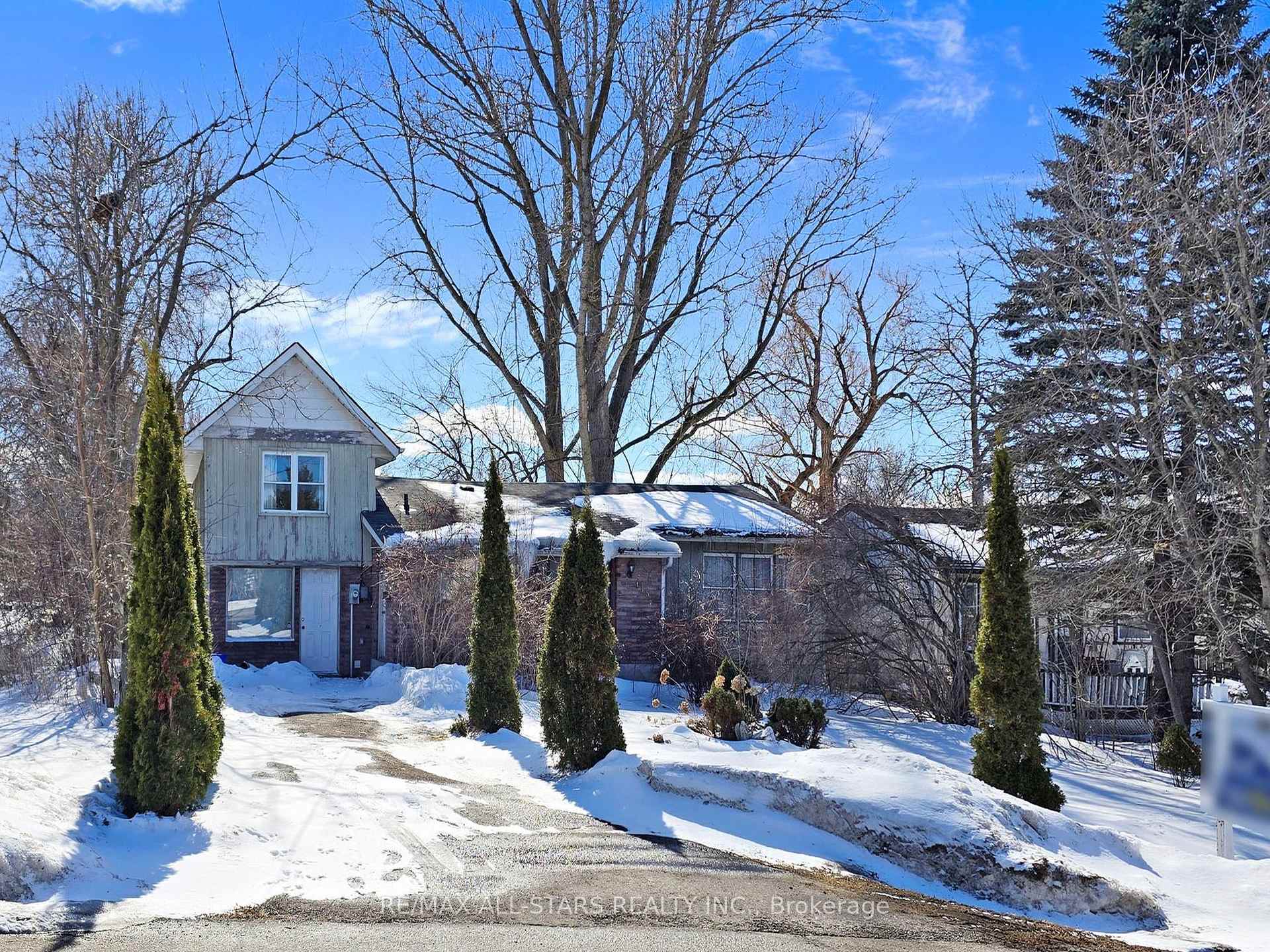 Photo 2 of 135 Spring Road, Georgina, Keswick North — HOMEH