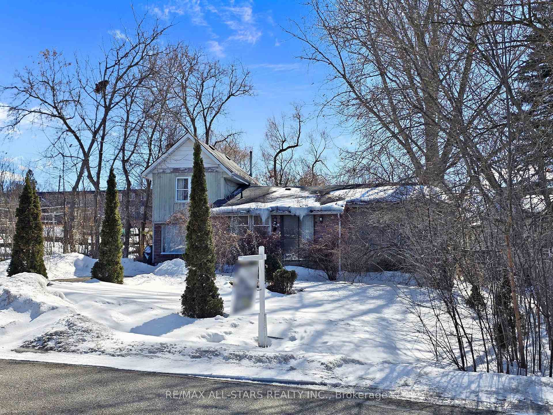 Photo 3 of 135 Spring Road, Georgina, Keswick North — HOMEH