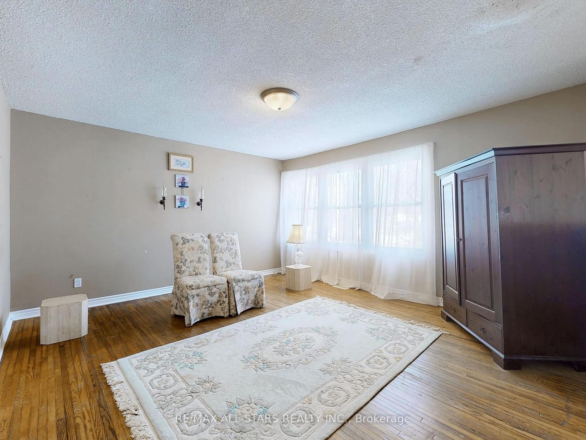 Photo 8 of 135 Spring Road, Georgina, Keswick North — HOMEH
