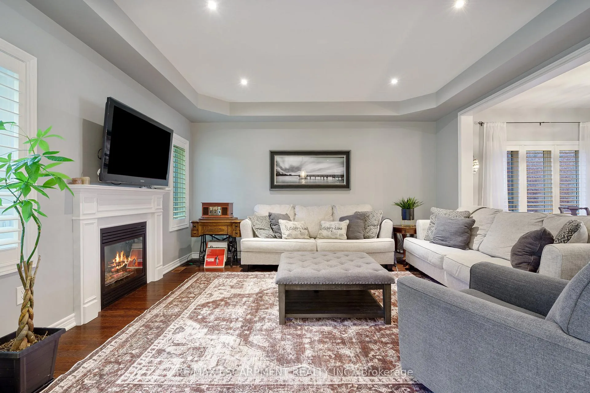 Photo 12 of 333 Valridge Drive, Hamilton, Ancaster — HOMEH
