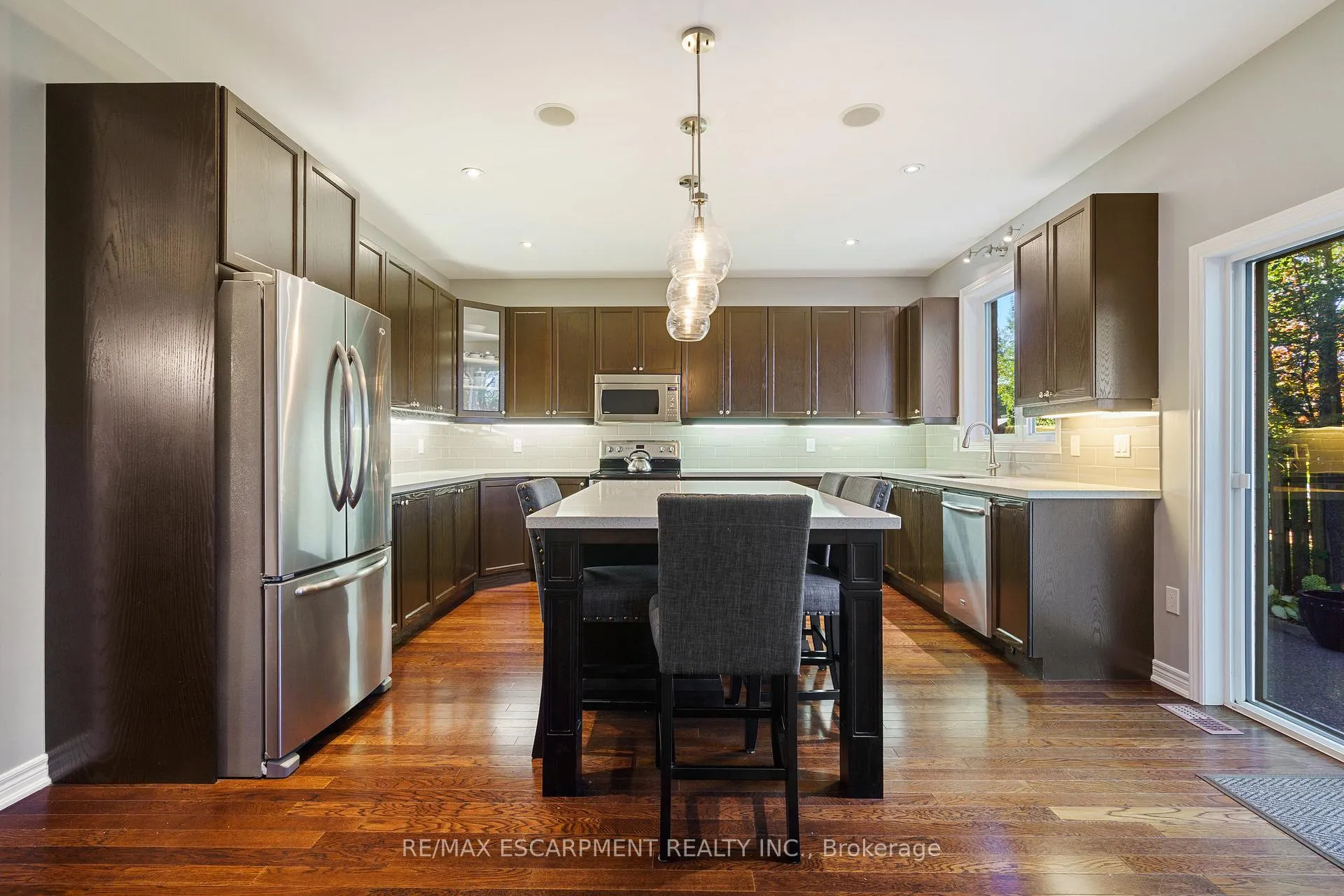 Photo 16 of 333 Valridge Drive, Hamilton, Ancaster — HOMEH
