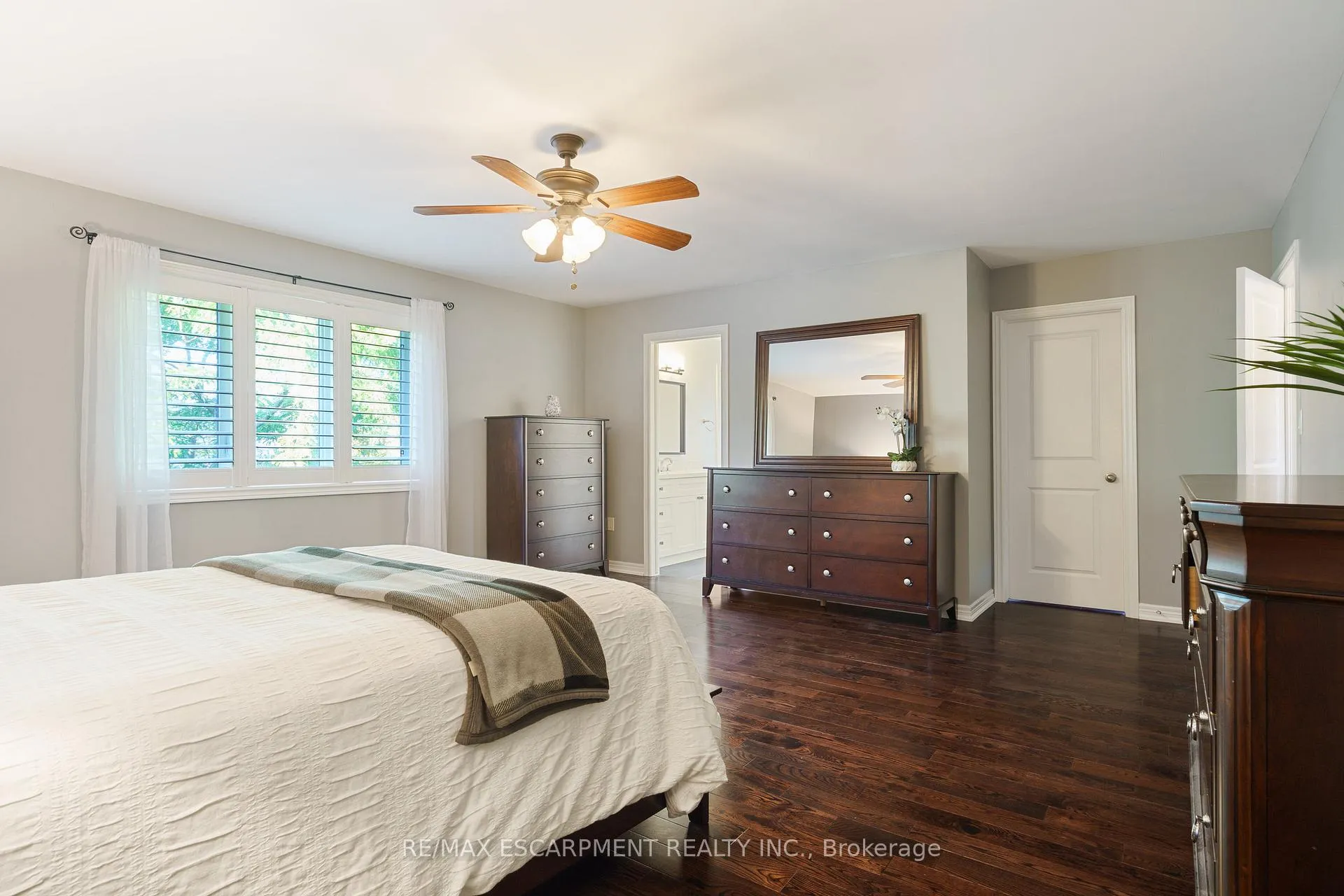 Photo 25 of 333 Valridge Drive, Hamilton, Ancaster — HOMEH