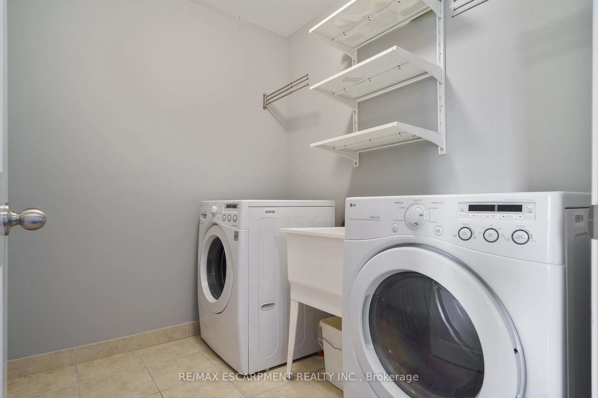 Photo 29 of 333 Valridge Drive, Hamilton, Ancaster — HOMEH