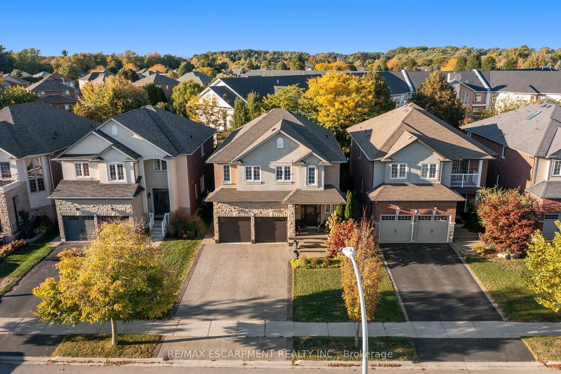 Photo 40 of 333 Valridge Drive, Hamilton, Ancaster — HOMEH