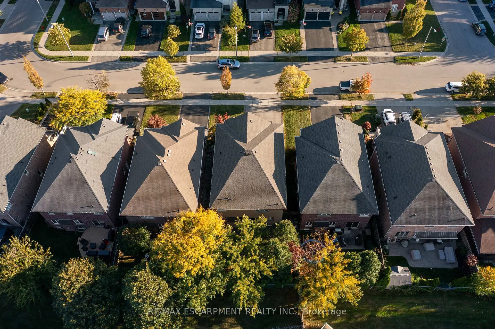Photo 42 of 333 Valridge Drive, Hamilton, Ancaster — HOMEH
