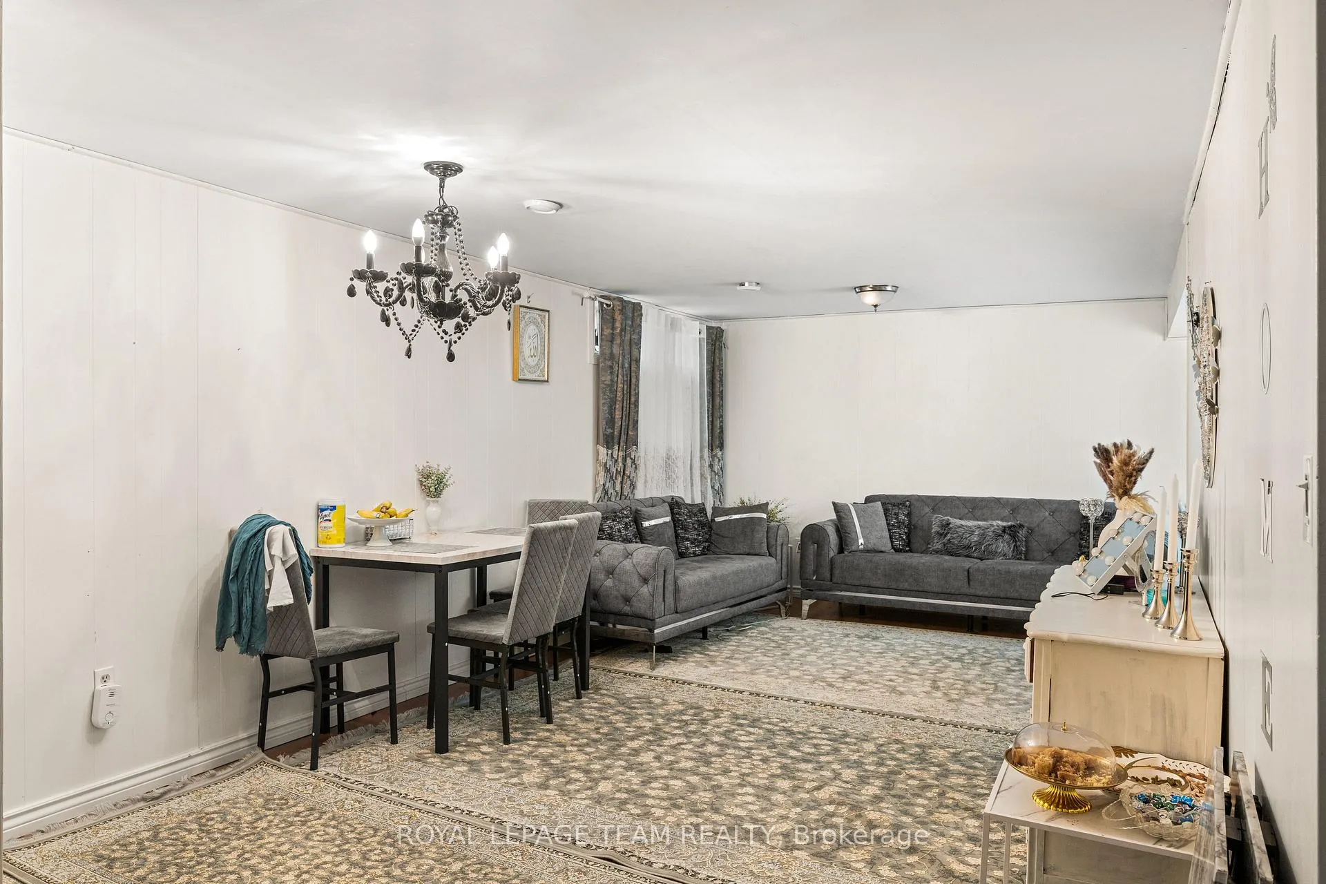Photo 24 of 1938 Bromley Road, Ottawa, Carlingwood — HOMEH