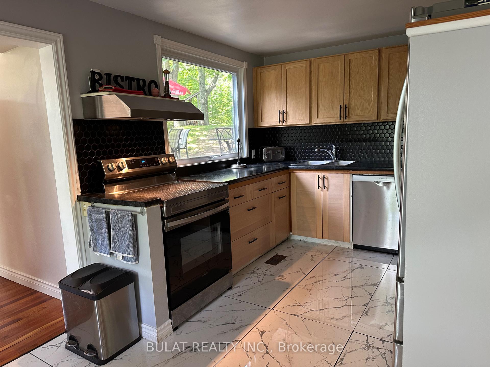 Photo 3 of 2020 Crow Lake Road, Frontenac, Frontenac Centre — HOMEH