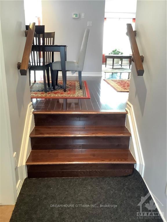 Photo 2 of 241 Serena Way, Ottawa, Barrhaven - Strandherd — HOMEH