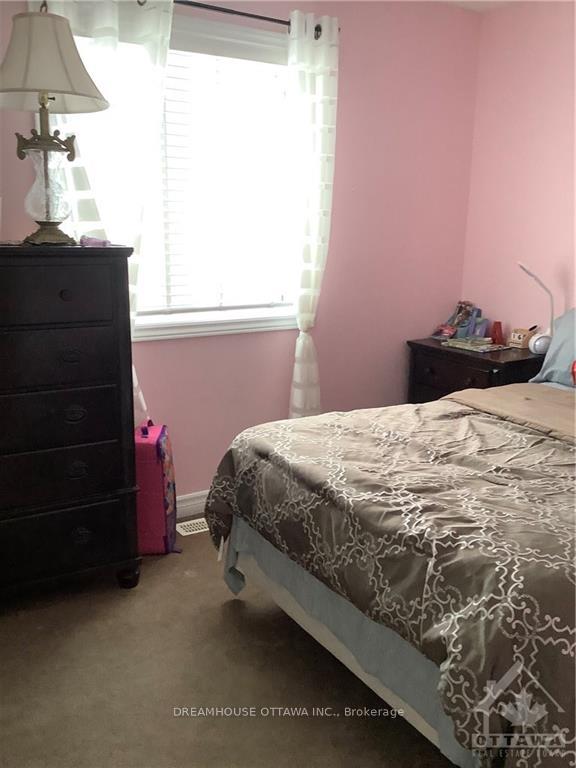 Photo 17 of 241 Serena Way, Ottawa, Barrhaven - Strandherd — HOMEH