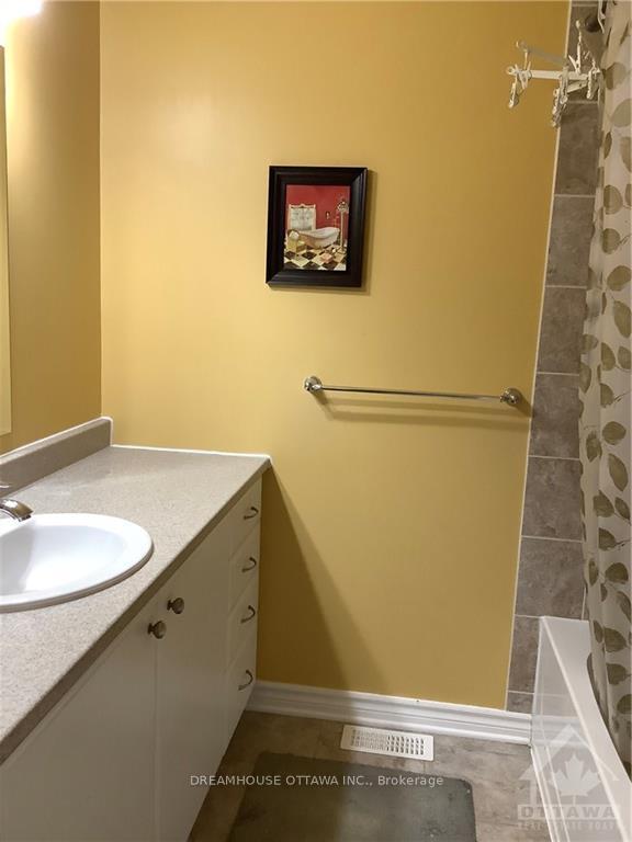 Photo 27 of 241 Serena Way, Ottawa, Barrhaven - Strandherd — HOMEH