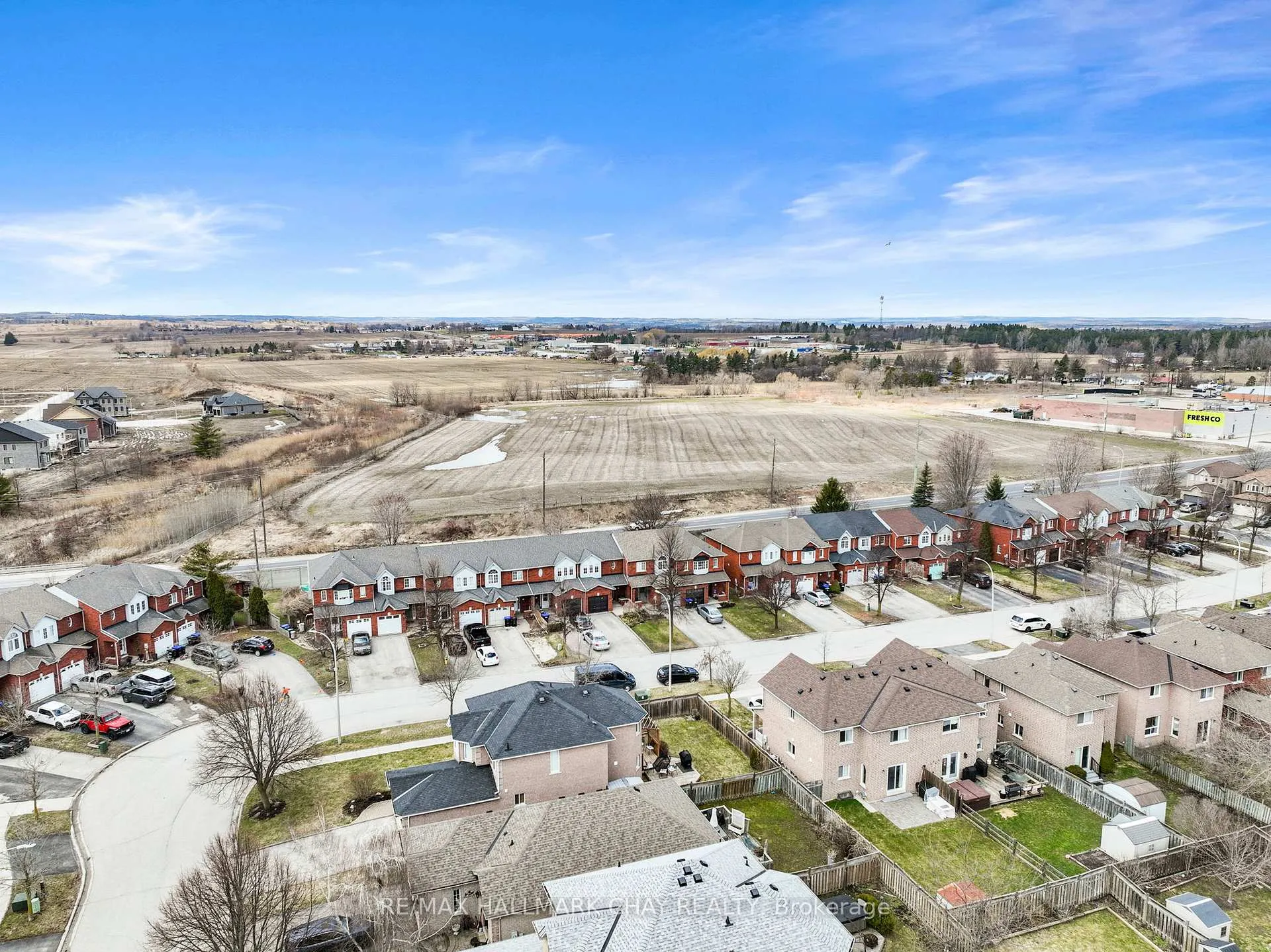 Photo 2 of 58 Smith Street, New Tecumseth, Alliston — HOMEH