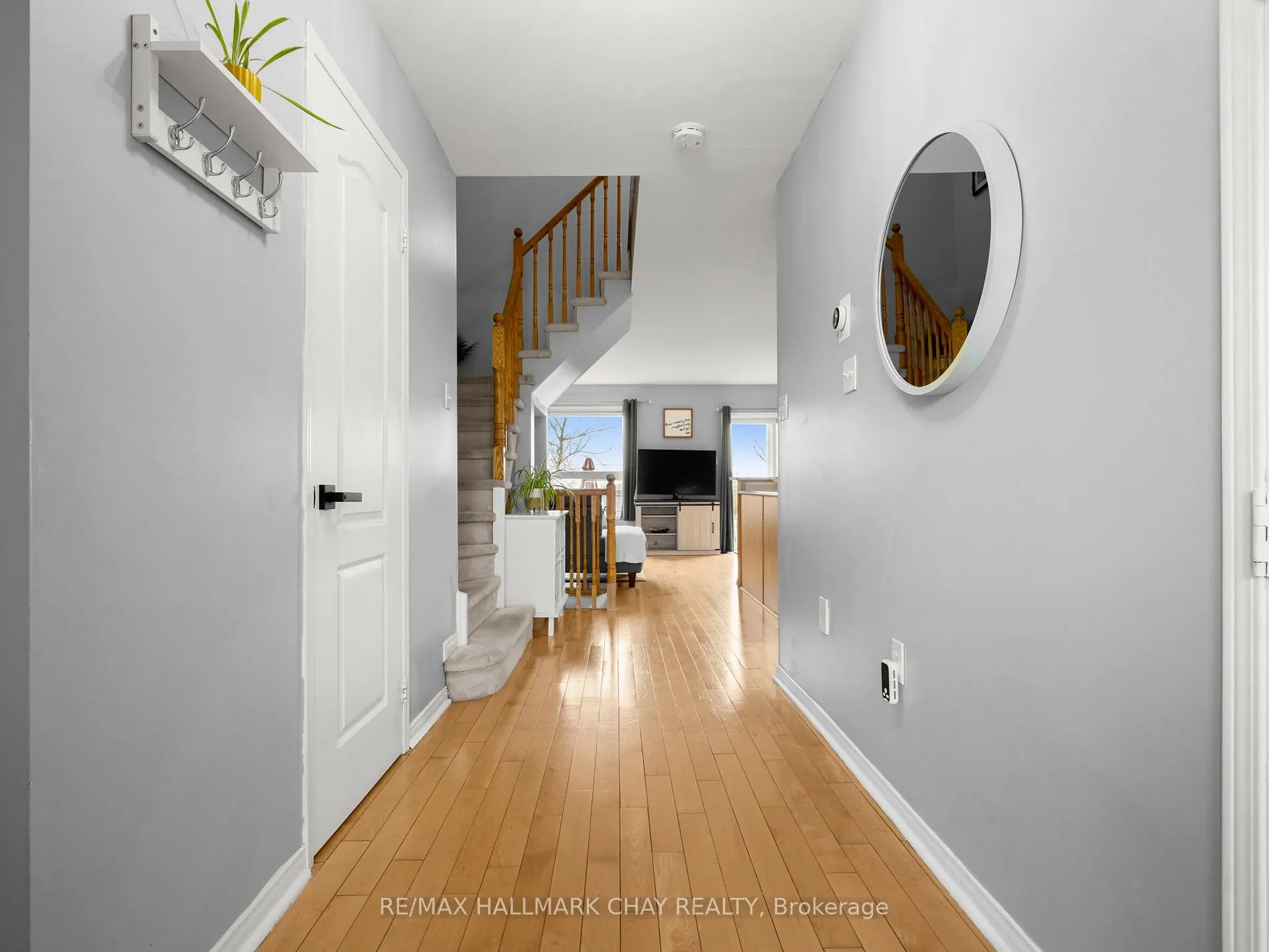 Photo 5 of 58 Smith Street, New Tecumseth, Alliston — HOMEH