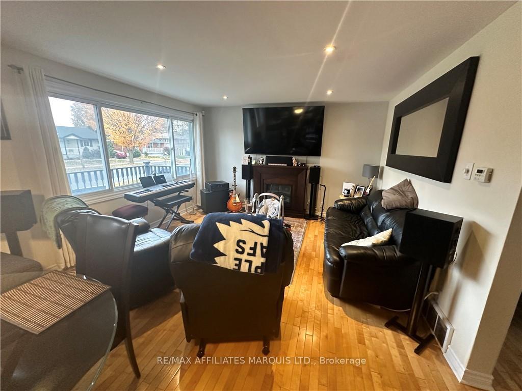 Photo 4 of 1218 Leonard Street, Cornwall — HOMEH